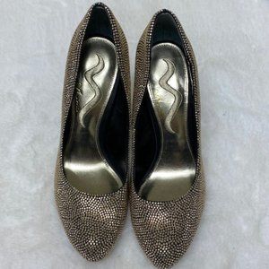 Nina Metallic‎ Gold Studded Heels Pumps, size 7.5